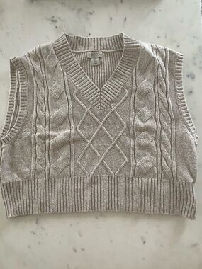 Ruby Moon Beige Cropped Cable Knit Sweater-vest
